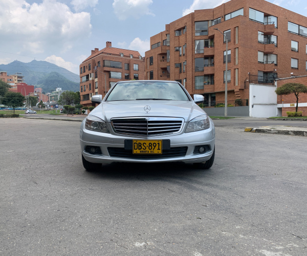 MERCEDES BENZ C180 2009